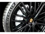 Porsche Cayenne 4.0 Turbo 471kW/640pk Tiptronic S Techart! PANODAMADAK + LUCHTVERING + SPORT DESIGN + RSE + STUURVERWARMING + 18-WEG STOELEN + 4-WIELSTURING + PSCB REMSYSTEEM + STOELVERWARMING V&A + KEYLESS + SOFTCLOSE + PDLS PLUS + SPORTUITLAAT + 22" LM-VELGEN!!