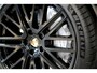 Porsche Cayenne 4.0 Turbo 471kW/640pk Tiptronic S Techart! PANODAMADAK + LUCHTVERING + SPORT DESIGN + RSE + STUURVERWARMING + 18-WEG STOELEN + 4-WIELSTURING + PSCB REMSYSTEEM + STOELVERWARMING V&A + KEYLESS + SOFTCLOSE + PDLS PLUS + SPORTUITLAAT + 22" LM-VELGEN!!