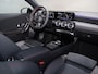 Mercedes-Benz A-klasse 250e Business Solution AMG | Panoramaschuifdak | Premium Plus | Head-up display | Dodehoekassistent |
