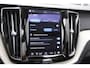 Volvo XC60 2.0 T6 Plug-in hybrid Long Range AWD Inscription*Perfect Volvo Onderh.*ACC/Pilot ass./Elek. Trekhaak/Sport Leder/Stoelverw./Stuurverw./Pano/H&K/360/DAB/Keyless Entry+Go/Apple Carplay-Android/20 inch LM*