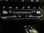 Volkswagen T-Roc 1.5 TSI R-Line Business | airco automatisch | Apple Carplay/Android | cruise control adaptief | lichtmetalen velgen 17" | navigatiesysteem full map | R-Line exterieur | voorstoelen verwarmd |