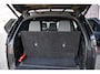 Land Rover Discovery 3.0 Td6 First Edition 7p. Wij zijn op afspraak geopend! Graag bellen voor uw komst.