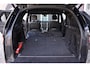 Land Rover Discovery 3.0 Td6 First Edition 7p. Wij zijn op afspraak geopend! Graag bellen voor uw komst.