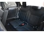 Land Rover Discovery 3.0 Td6 First Edition 7p. Wij zijn op afspraak geopend! Graag bellen voor uw komst.