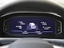 Volkswagen T-Roc 1.0 TSI Style | Adaptieve cruise control | LED matrix verlichting | Parkeerassistent | Lane assist | 2-zone airco | Carplay |