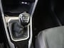 Volkswagen T-Roc 1.0 TSI Style | Adaptieve cruise control | LED matrix verlichting | Parkeerassistent | Lane assist | 2-zone airco | Carplay |