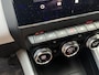 Renault Clio 1.0 TCe Intens // HALF LEDER // DODEHOEK // 360 CAMERA // PARK ASSIST // STOELVERWARMING // KEYLESS // NAVI+CARPLAY //