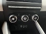 Renault Clio 1.0 TCe Intens // HALF LEDER // DODEHOEK // 360 CAMERA // PARK ASSIST // STOELVERWARMING // KEYLESS // NAVI+CARPLAY //