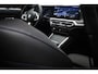 BMW 3-Serie Touring 330e M-Sport | SOH 95% | PANORAMADAK | HEAD UP | HOUTAFWERKING | CAMERA | 19"