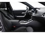 BMW 3-Serie Touring 330e M-Sport | SOH 95% | PANORAMADAK | HEAD UP | HOUTAFWERKING | CAMERA | 19"