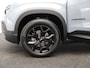 Jeep Avenger 1.2 e-Hybrid Black Edition 8 Jaar Garantie | Camera | Adaptieve Cruise Control | Parkeersenoren | Draadloze Carplay | LED verlichting