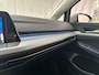 Volkswagen Golf Variant 1.0 eTSI DSG Life Sfeerverlichting Navigatie Parkeersensoren Camera