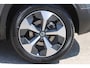 Volvo XC40 B4 211PK Automaat Plus Dark Semi elektrisch wegklapbare trekhaak / Verwarmbare voorruit / Google infotainment / Elektrisch bedienbare bestuurdersstoel met geheugen