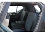 Volvo XC40 B4 211PK Automaat Plus Dark Semi elektrisch wegklapbare trekhaak / Verwarmbare voorruit / Google infotainment / Elektrisch bedienbare bestuurdersstoel met geheugen