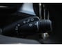 Volvo XC40 B4 211PK Automaat Plus Dark Semi elektrisch wegklapbare trekhaak / Verwarmbare voorruit / Google infotainment / Elektrisch bedienbare bestuurdersstoel met geheugen