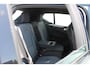 Volvo XC40 B4 211PK Automaat Plus Dark Semi elektrisch wegklapbare trekhaak / Verwarmbare voorruit / Google infotainment / Elektrisch bedienbare bestuurdersstoel met geheugen