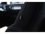 Volvo XC40 B4 211PK Automaat Plus Dark Semi elektrisch wegklapbare trekhaak / Verwarmbare voorruit / Google infotainment / Elektrisch bedienbare bestuurdersstoel met geheugen