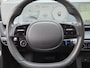 Hyundai Ioniq 5 Connect 77.4 kWh / SOH 98% / Dealer onderhouden / Fabrieksgarantie tot 06-2028 / Trekgewicht 1600 kg / CCS snelladen / Warmtepomp / Stuur- Stoel & Achterbank verwarming / Adaptief cruise control / Keyless Entry/Start / Achteruitrijcamera /