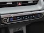 Hyundai Ioniq 5 Connect 77.4 kWh / SOH 98% / Dealer onderhouden / Fabrieksgarantie tot 06-2028 / Trekgewicht 1600 kg / CCS snelladen / Warmtepomp / Stuur- Stoel & Achterbank verwarming / Adaptief cruise control / Keyless Entry/Start / Achteruitrijcamera /
