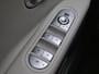 Hyundai Ioniq 5 Connect 77.4 kWh / SOH 98% / Dealer onderhouden / Fabrieksgarantie tot 06-2028 / Trekgewicht 1600 kg / CCS snelladen / Warmtepomp / Stuur- Stoel & Achterbank verwarming / Adaptief cruise control / Keyless Entry/Start / Achteruitrijcamera /