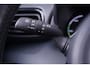 Toyota Yaris Cross 1.5 Hybrid Dynamic team Deutschland Navigatie APPLE-carplay camera DAB-ontvangst PDC v+a stoel/stuurverwarming bleutooth led-verlichting grootlicht-assist lane-assist private-glas 17"-lmv