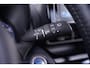 Toyota Yaris Cross 1.5 Hybrid Dynamic team Deutschland Navigatie APPLE-carplay camera DAB-ontvangst PDC v+a stoel/stuurverwarming bleutooth led-verlichting grootlicht-assist lane-assist private-glas 17"-lmv