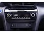 Toyota Yaris Cross 1.5 Hybrid Dynamic team Deutschland Navigatie APPLE-carplay camera DAB-ontvangst PDC v+a stoel/stuurverwarming bleutooth led-verlichting grootlicht-assist lane-assist private-glas 17"-lmv