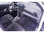 Toyota Yaris Cross 1.5 Hybrid Dynamic team Deutschland Navigatie APPLE-carplay camera DAB-ontvangst PDC v+a stoel/stuurverwarming bleutooth led-verlichting grootlicht-assist lane-assist private-glas 17"-lmv