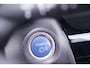 Toyota Yaris Cross 1.5 Hybrid Dynamic team Deutschland Navigatie APPLE-carplay camera DAB-ontvangst PDC v+a stoel/stuurverwarming bleutooth led-verlichting grootlicht-assist lane-assist private-glas 17"-lmv