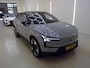 Volvo EX30 Single Motor Extended Range Ultra 69 kWh | Trekhaak | Stoel + Stuurverwarming | 20 inch LM Velgen | Extra getint glas | PDC V+A en 360 camera |