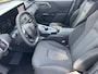 Toyota Urban Cruiser Dynamic 61 kWh | Bluish Black parelmoer | Nieuw uit voorraad leverbaar |