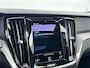 Volvo V60 B3 R-Design | 20" | Sportstoelen | Panoramadak | Exterior Styling Pack | Elektr. verst. best. Stoel | Adaptieve Cruise | BLIS | Parkeercamera
