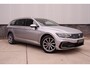 Volkswagen Passat Variant 1.4 TSI PHEV GTE Business | Pano | Elek. Trekhaak | Head-Up | Carplay | LED | Camera | Navi | Alcantara
