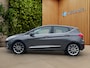 Ford Fiesta 1.0 EcoBoost Vignale Lage KMstand! | Leder | Carplay | Stoel- stuurverw. | Adaptieve cruise | Camera | 17"