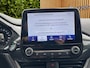 Ford Fiesta 1.0 EcoBoost Vignale Lage KMstand! | Leder | Carplay | Stoel- stuurverw. | Adaptieve cruise | Camera | 17"
