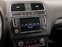 Volkswagen Polo 1.2 Sportline (PANORAMADAK, APPLE CARPLAY, CLIMATE, 5 DEURS, SPORTSTOELEN, GETINT GLAS, LM VELGEN, PARKEERSENSOREN, CRUISE, NIEUWSTAAT)