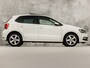Volkswagen Polo 1.2 Sportline (PANORAMADAK, APPLE CARPLAY, CLIMATE, 5 DEURS, SPORTSTOELEN, GETINT GLAS, LM VELGEN, PARKEERSENSOREN, CRUISE, NIEUWSTAAT)