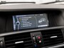 BMW X3 xDrive20i Sport 184Pk Automaat (GROOT NAVI, M STUUR, CLIMATE, LEDER, STOELVERWARMING, SPORTSTOELEN, GETINT GLAS, ZWART HEMEL, PARKEERSENSOREN, NIEUWSTAAT)