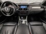 BMW X3 xDrive20i Sport 184Pk Automaat (GROOT NAVI, M STUUR, CLIMATE, LEDER, STOELVERWARMING, SPORTSTOELEN, GETINT GLAS, ZWART HEMEL, PARKEERSENSOREN, NIEUWSTAAT)