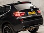 BMW X3 xDrive20i Sport 184Pk Automaat (GROOT NAVI, M STUUR, CLIMATE, LEDER, STOELVERWARMING, SPORTSTOELEN, GETINT GLAS, ZWART HEMEL, PARKEERSENSOREN, NIEUWSTAAT)