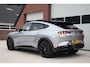 Ford Mustang Mach-E AWD 75 kWh Pano | B&O | 360 Camera | Memory | Technology Pack | Trekhaak afneembaar | 19 inch