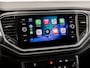 Volkswagen T-Roc 1.0 TSI Sport (APPLE CARPLAY, GROOT NAVI, STOELVERWARMING, GETINT GLAS, SPORTSTOELEN, ADAPTIVE CRUISE, PARKEERSENSOREN, NIEUWSTAAT)
