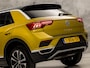 Volkswagen T-Roc 1.0 TSI Sport (APPLE CARPLAY, GROOT NAVI, STOELVERWARMING, GETINT GLAS, SPORTSTOELEN, ADAPTIVE CRUISE, PARKEERSENSOREN, NIEUWSTAAT)