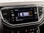 Volkswagen T-Roc 1.0 TSI Sport (APPLE CARPLAY, GROOT NAVI, STOELVERWARMING, GETINT GLAS, SPORTSTOELEN, ADAPTIVE CRUISE, PARKEERSENSOREN, NIEUWSTAAT)