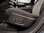 Volvo XC40 1.5 T4 Recharge Inscription 211Pk Automaat (APPLE CARPLAY, STUUR/STOELVERWARMING, MEMORY SEATS, CAMERA, STOELVERWARMING ACHTER, KEYLESS, ELEK ACHTERKLEP, ZWART HEMEL, NIEUWSTAAT)