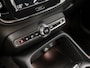 Volvo XC40 1.5 T4 Recharge Inscription 211Pk Automaat (APPLE CARPLAY, STUUR/STOELVERWARMING, MEMORY SEATS, CAMERA, STOELVERWARMING ACHTER, KEYLESS, ELEK ACHTERKLEP, ZWART HEMEL, NIEUWSTAAT)