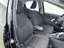 Toyota Yaris 1.5 Hybrid 115 Active Luxury | Stoelverwarming | Parkeersensoren | Apple Carplay-Android Auto |