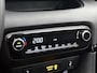 Toyota Yaris 1.5 Hybrid 115 First Edition Comfort Pack | BTW voertuig | Dodehoek detectie | Stoel+stuurverwarming | Parkeersensoren voor+achter | Draadloze telefoonlader | Cruise Control Adaptive | Apple CarPlay/Android Auto |