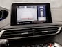 Peugeot 5008 1.2 PureTech GT-Line (PANORAMADAK, APPLE CARPLAY, FOCAL AUDIO, 360 CAMERA, GETINT GLAS, SPORTSTOELEN, KEYLESS, TREKHAAK, NIEUWSTAAT)