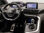 Peugeot 5008 1.2 PureTech GT-Line (PANORAMADAK, APPLE CARPLAY, FOCAL AUDIO, 360 CAMERA, GETINT GLAS, SPORTSTOELEN, KEYLESS, TREKHAAK, NIEUWSTAAT)